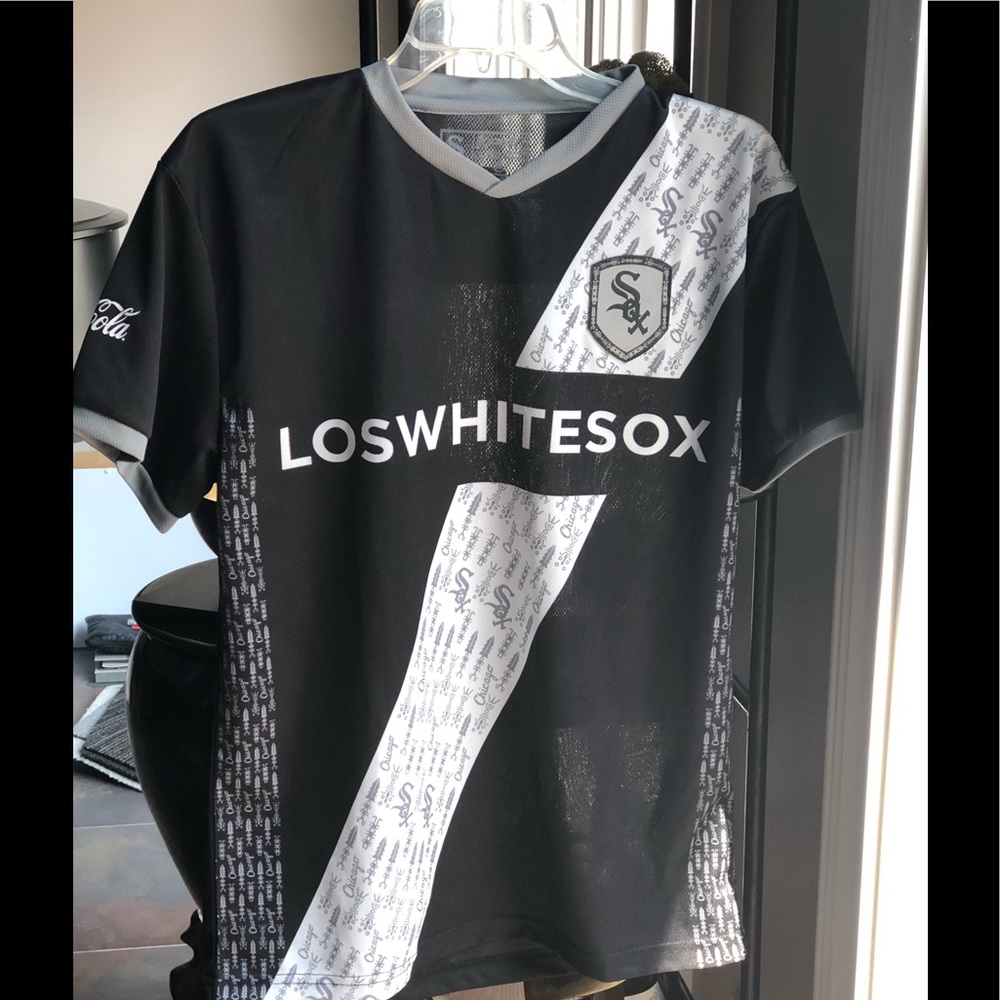 Men’s White Sox Short Sleeve Shirt Size M
